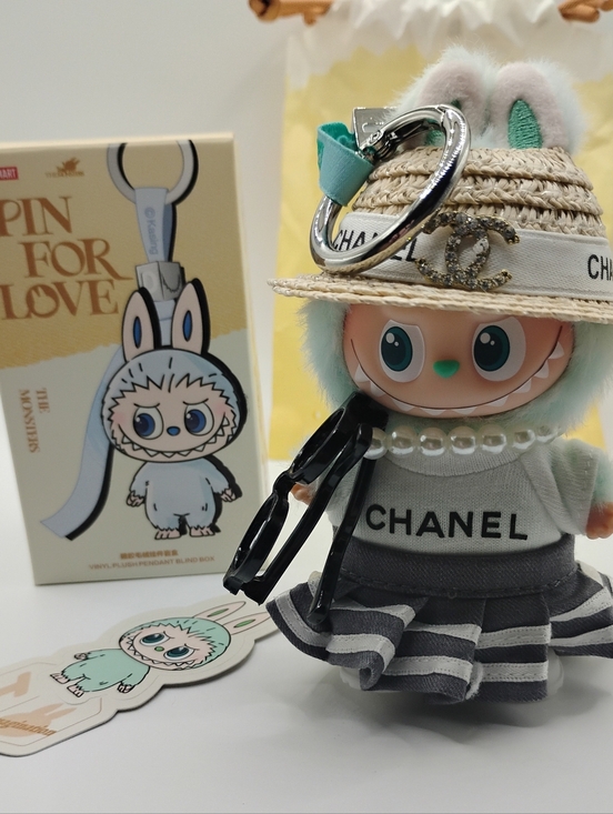 POP MART Accessories - Pin For Love Confirmed Letter I
